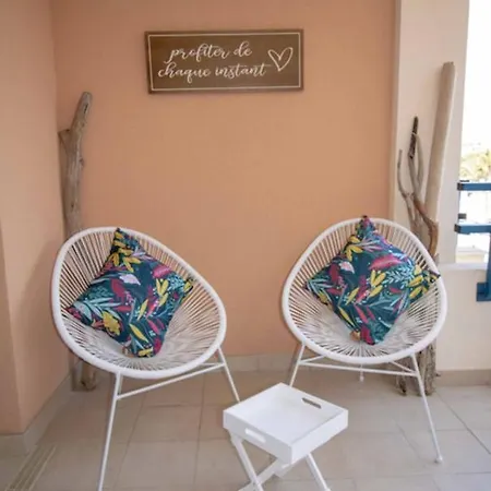 Bright Of 32 M Renovated Near Town *